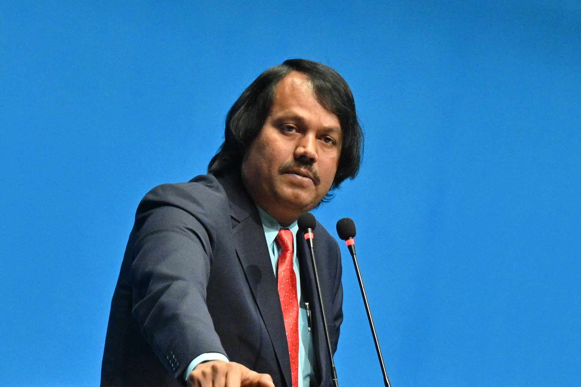 निजीक्षेत्र र उदारवादलाई निषेध गरेर देश समृद्ध हुँदैनः सीके राउत